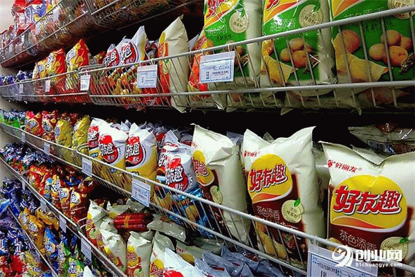 七月初七零食店加盟條件有哪些？一塊小地方就可以掙到錢
