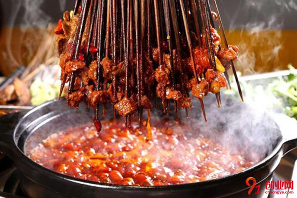 成都屋頭串串香加盟費用多少?生意火爆嗎?