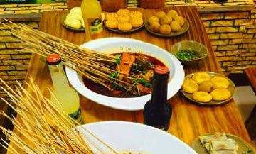 小扁擔(dān)串串香