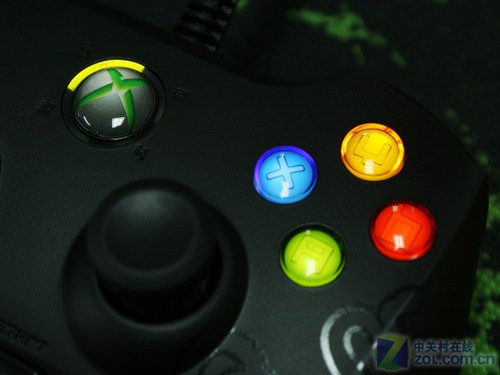 反抗無(wú)用 Razer昂薩凌豹賽事級(jí)手柄首測(cè) 